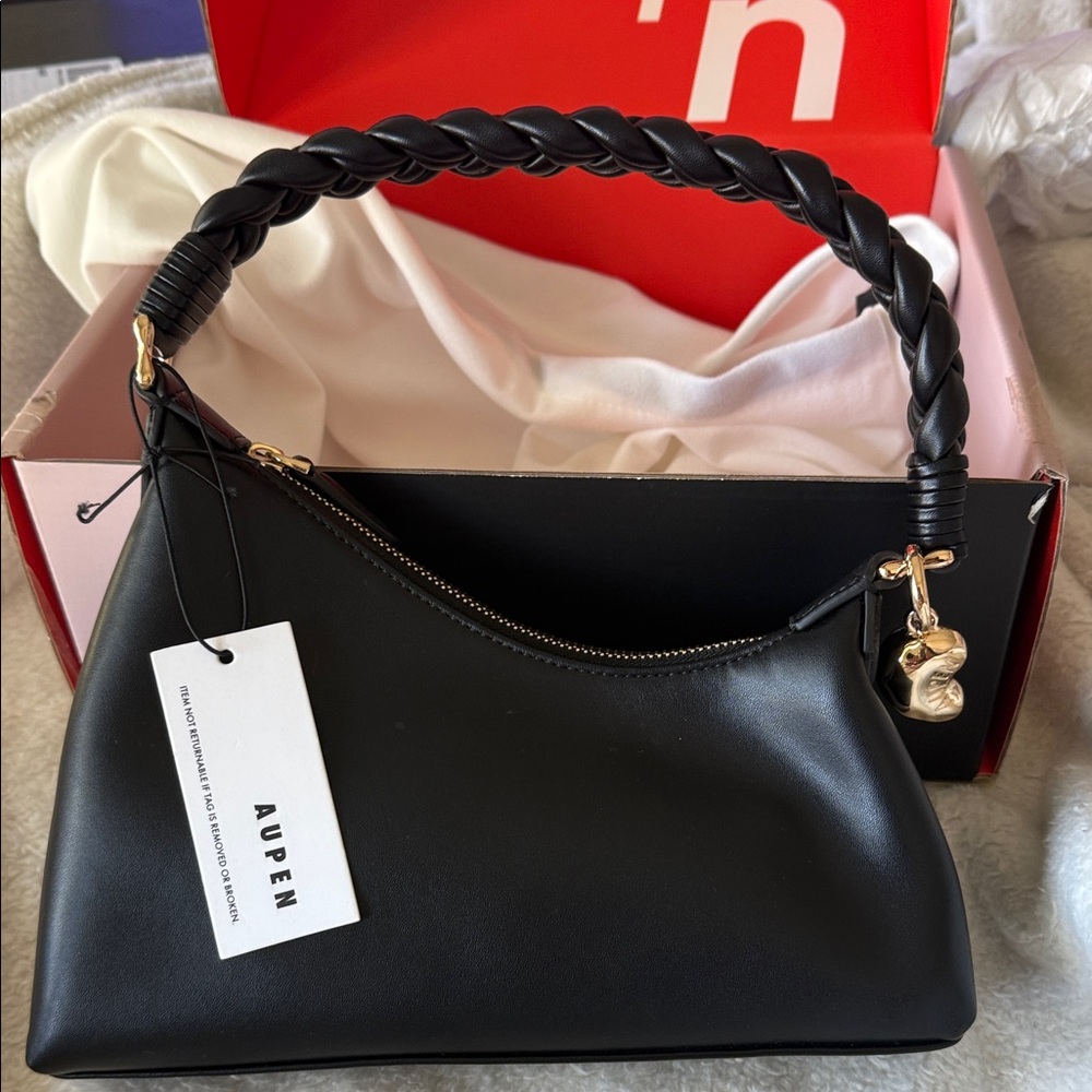 Auden Nirvana Noir Bag BNWT with dust bag and box. - Picture 6 of 12